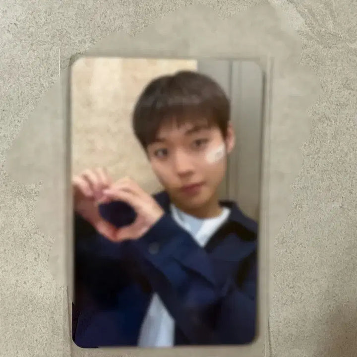[BUNJANG] Park Ji Hoon Album &amp; Photocard Bundle (Includes Heart Special Edition Photocard) / 박지훈 앨범 및 포카 (양면 하트 특전 포카 포함)