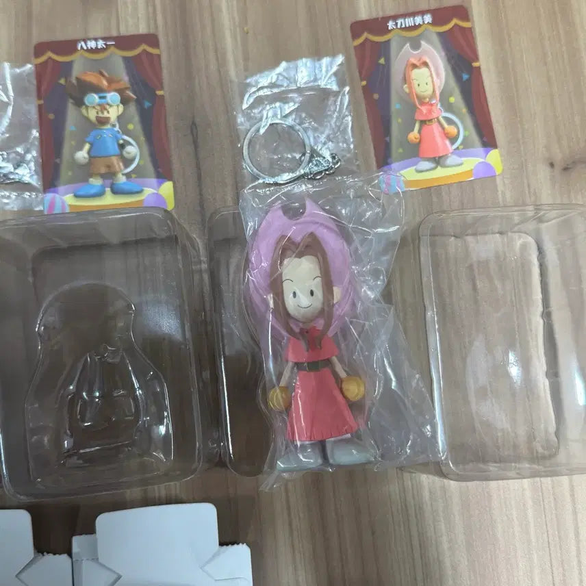 [BUNJANG] Digimon Wooden Doll Keychain Set (Matt, Tai, Mina) / 디지몬 목각 인형 키링(매튜 태일 미나) 일괄