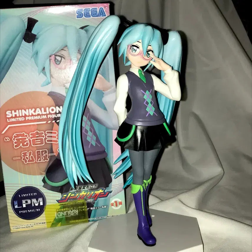 [BUNJANG] Shinkalion Shinkansen Miku Casual Wear Ver. Figure / 신카리온 신칸센 미쿠 피규어 사복ver