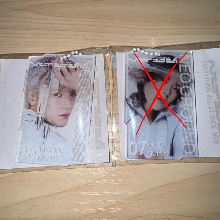 [BUNJANG] NCT Pop-Up Tae Yong, Ren Jun, Chun Lo, Hend Ry, Yu Ta Lenticular &amp; Keyring Bundle / 엔시티 팝업 태용 랜티큘러 런쥔 천러 헨드리 키링 가챠 유타 양도합니다