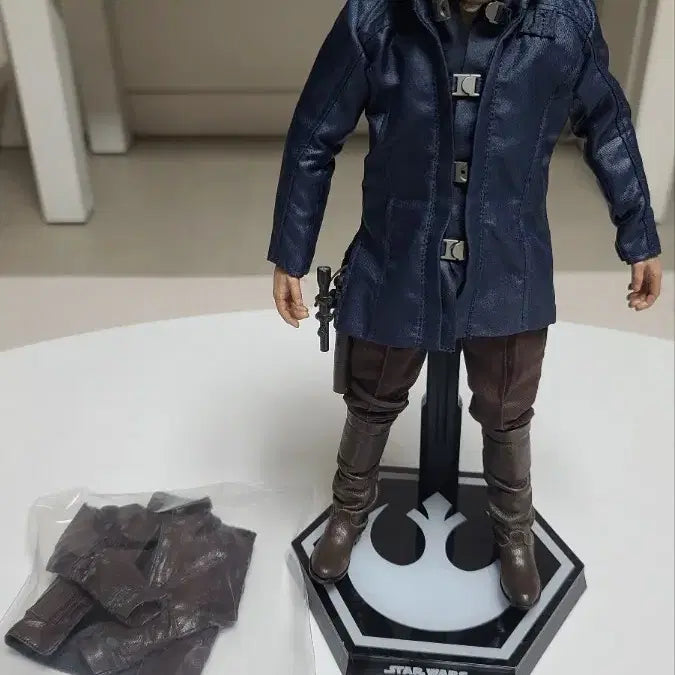 [BUNJANG] Hot Toys 1/6 Star Wars: The Force Awakens Han Solo / HOT TOYS 1/6 스타워즈7 깨어난 포스 - 한솔로