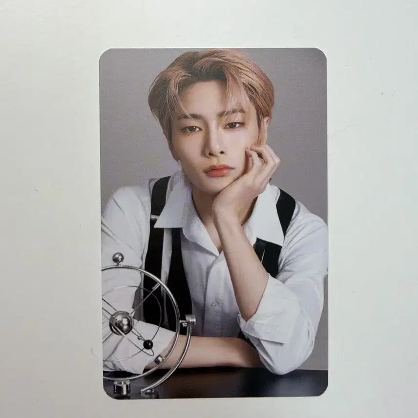 [BUNJANG] Stray Kids I.N Nesipic 17th Edition Matte Double-Sided Photocard / 스트레이키즈 네시픽 17차 무광 양면 아이엔