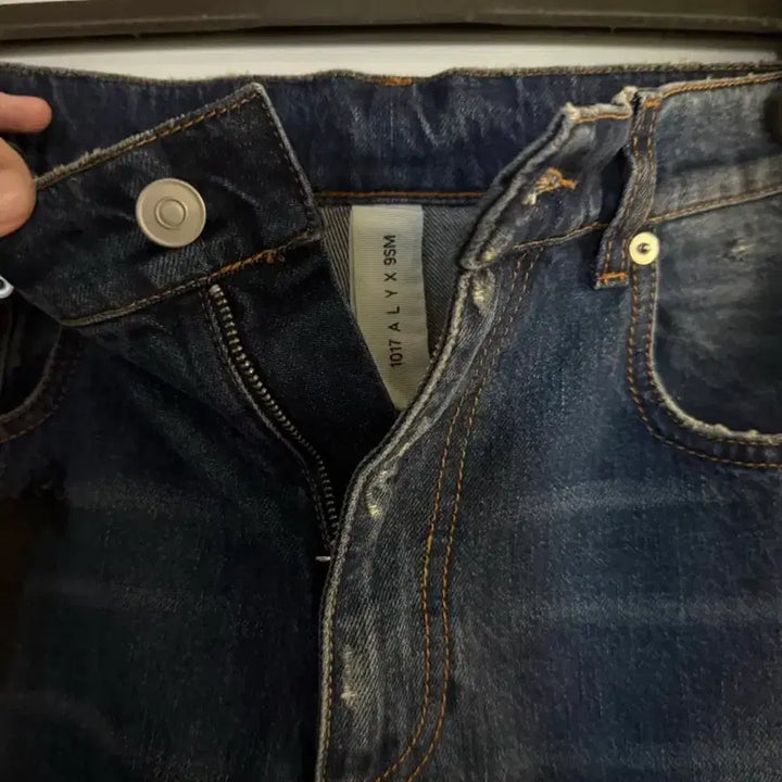 [BUNJANG] Alyx Graphic Detail Denim Pants Size S / 알릭스 그래픽 디스 데님 팬츠 S 1회착
