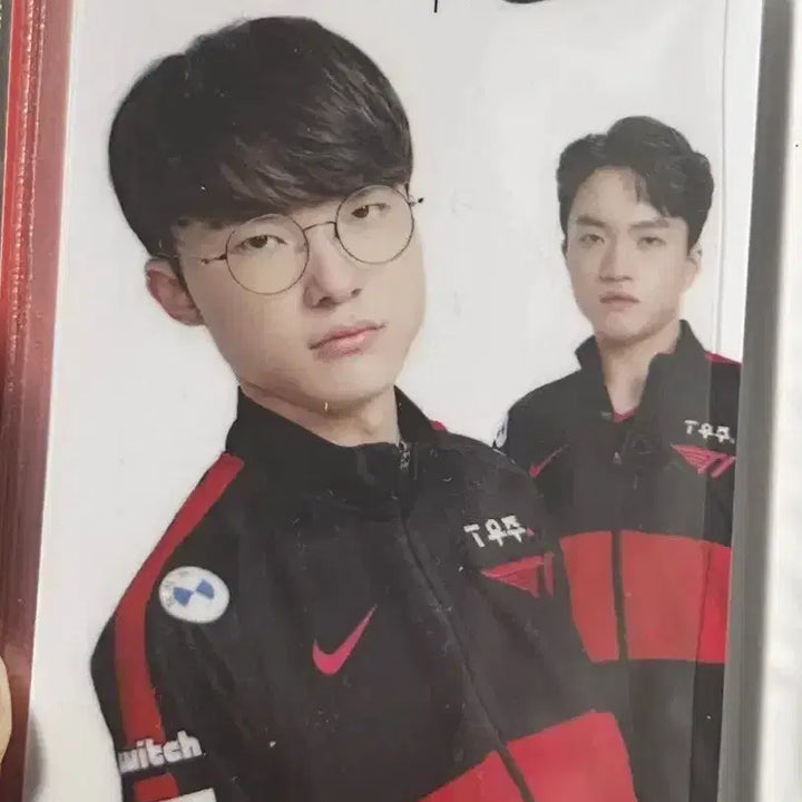 [BUNJANG] T1 Faker Keria 2022 Nike Photocard / 2022 T1 페이커 케리아 전승우승 기념 나이키 포토카드 양도합니다!