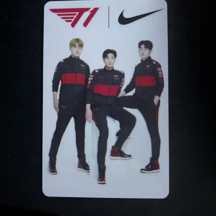 [BUNJANG] T1 Faker Keria 2022 Nike Photocard / 2022 T1 페이커 케리아 전승우승 기념 나이키 포토카드 양도합니다!