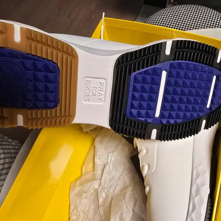 [BUNJANG] G/FORE G4 Golf Shoes White Size 42 / G/FORE 지퐁니  골프화 화이트 새제품42사이즈