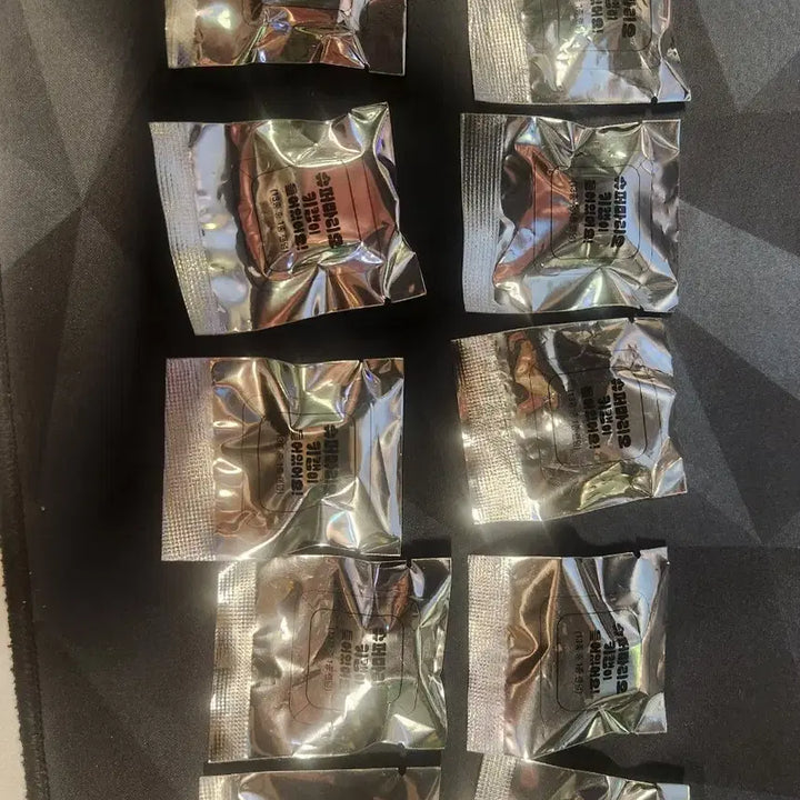 [BUNJANG] Super Mario x GS25 Random Keycap Set (Sealed) / 슈퍼마리오 x gs25 키캡 랜덤 미개봉 5개
