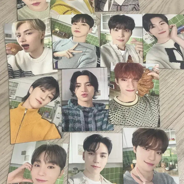 [BUNJANG] SEVENTEEN 2023 HOME Pullover Photocard Bundle Set / 23 SEVENTEEN&