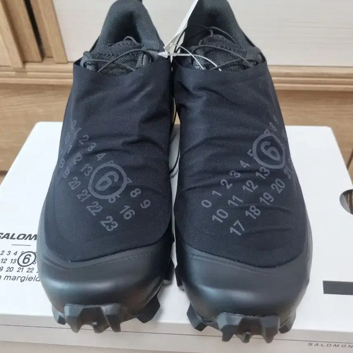 [BUNJANG] Salomon x MM6 Maison Margiela Cross Dust Black Asphalt / 살로몬 x MM6 메종 마르지엘라 크로스 더스트 블랙 아스팔트255