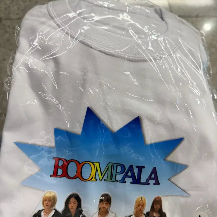 [BUNJANG] LE SSERAFIM BOOMPALA T-Shirt PURE FLOWERS / 르세라핌 붐팔라 티셔츠 역조공 PURE FLOWERS BOOMPALA