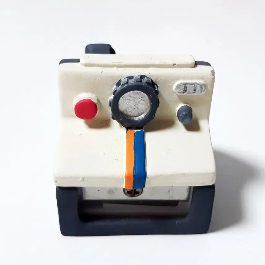 [BUNJANG] Decole 2014 Retro Polaroid Camera Pencil Sharpener / 데꼴 2014 레트로 폴라로이드 카메라 연필깎이