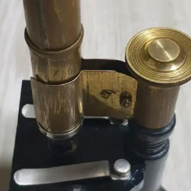 [BUNJANG] 1920s Vintage Student Microscope - Wood &amp; Metal Construction / 1920년대 100년된 학생용 빈티지 현미경