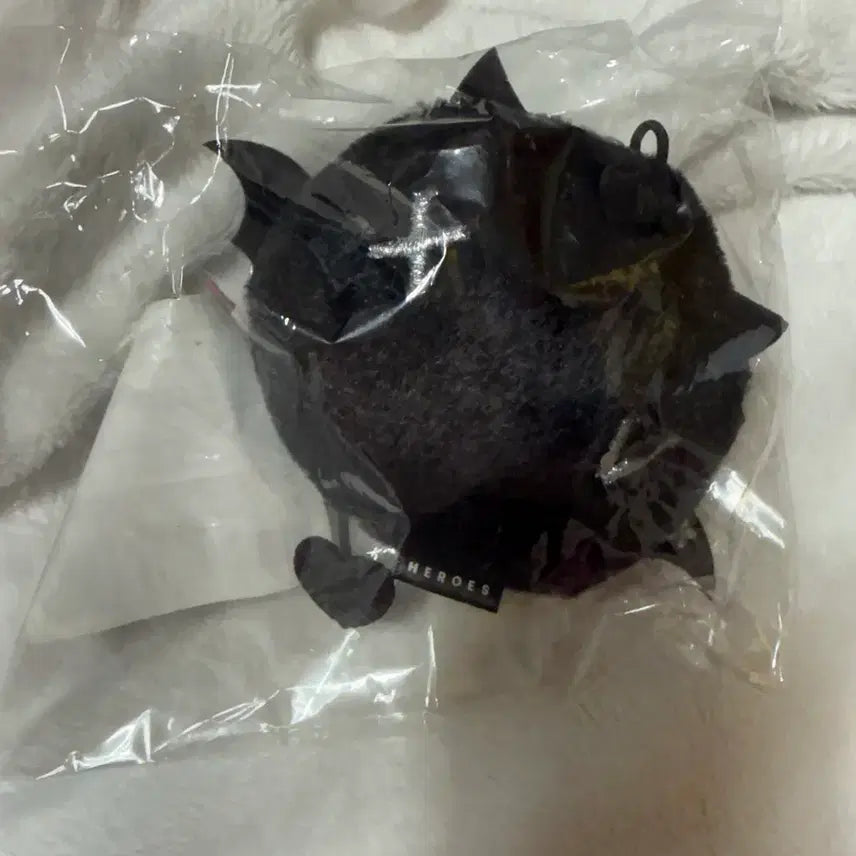 [BUNJANG] Xdinary Heroes Lip &amp; Poll Plushy Keyring / 엑디즈 엑스디너리히어로즈 립앤폴 플러시키링