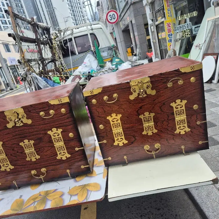 [BUNJANG] Antique Korean Traditional Chest (40x60x50cm) / 40   60   50 센치 옛날반닫이1셋트