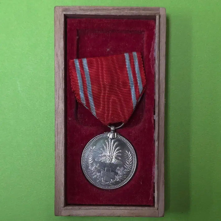 [BUNJANG] Japanese Red Cross Society Membership Medal / 일본 적십자사 회원장 메달 M3098