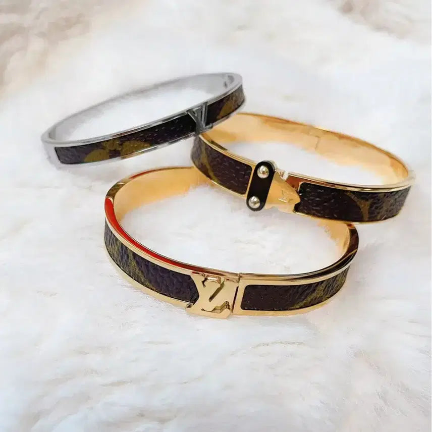 [BUNJANG] Louis Vuitton Genuine Leather Reform Bracelet / 루이비통 정품 가죽으로 리폼 제작 팔찌 판매합니다.