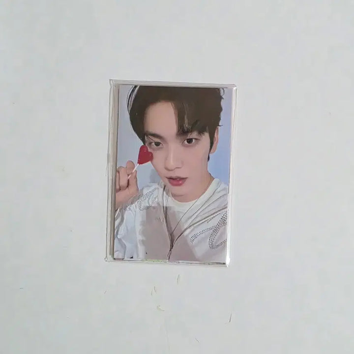 [BUNJANG] TXT (TOMORROW X TOGETHER) Love Language Official Photocard Set (Unsealed) / 투바투 공방 포카 럽랭 러브랭귀지 미개봉 양도 세트