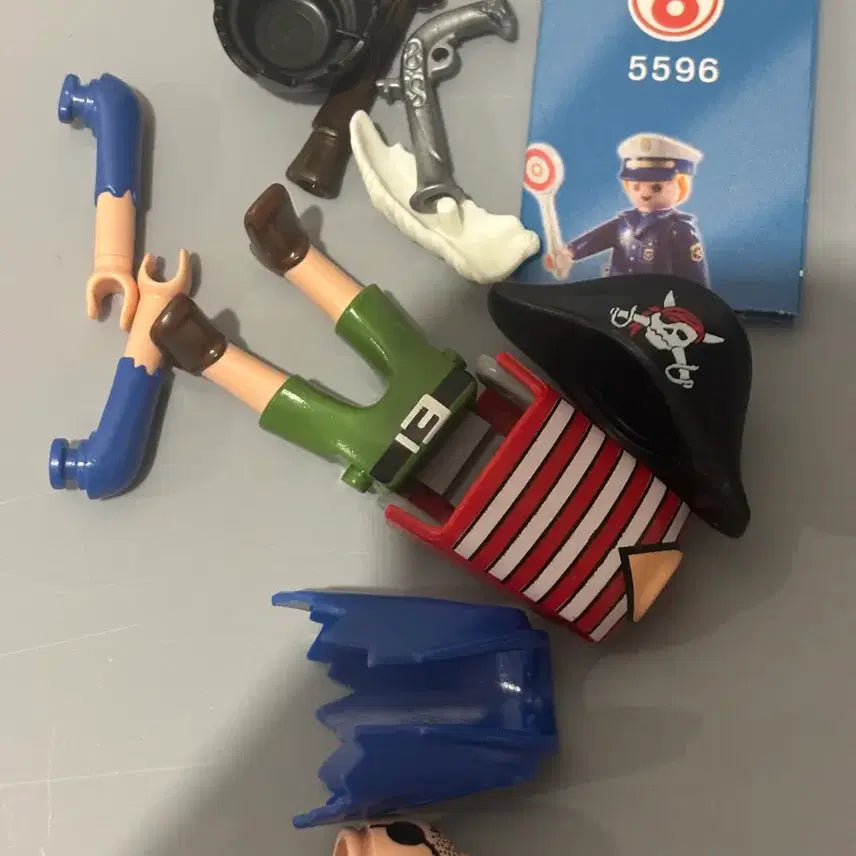 [BUNJANG] Playmobil Miffy Series 8 Pirate Figure (Model 5596) / 플레이모빌 미피8 해적