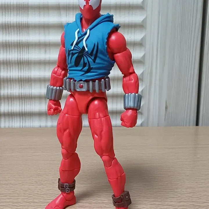 [BUNJANG] Marvel Legends Retro Scarlet Spider-Man 6-Inch Figure / 마블레전드 레트로 스칼렛 스파이더맨 6인치 피규어