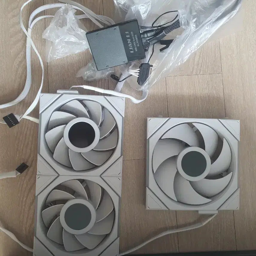 [BUNJANG] Lian Li Galahad II LCD 280 Cooler Bundle with TL LCD 120/140 Fans / 리안리 GA II LCD 280 +tl lcd 120+tl lcd 140
