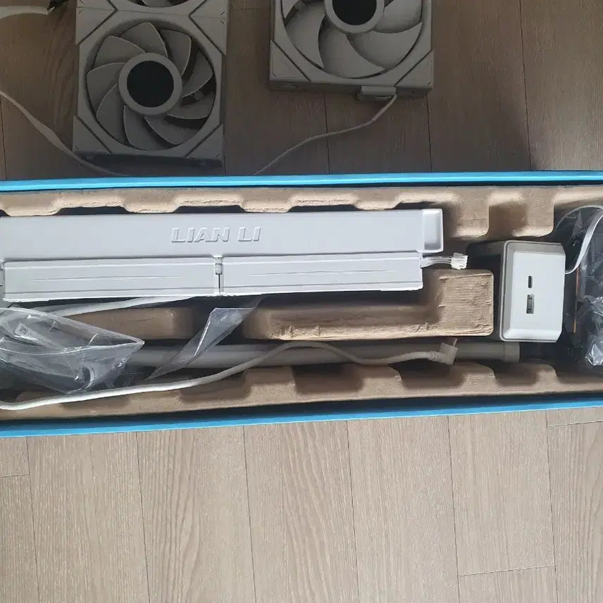 [BUNJANG] Lian Li Galahad II LCD 280 Cooler Bundle with TL LCD 120/140 Fans / 리안리 GA II LCD 280 +tl lcd 120+tl lcd 140