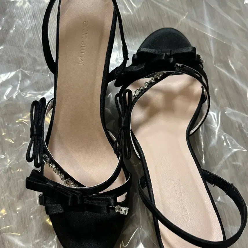 [BUNJANG] Mmeeme Ribbon Strap Bijou Line Mule Black / Mmeeme Ribbon strap bijou line mule 블랙