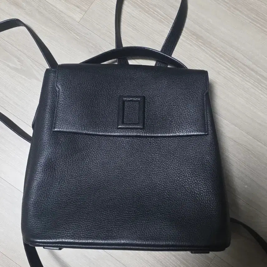 [BUNJANG] Couronne Black Backpack RCBBXX 23 111 BKX / 쿠론 블랙 백팩 RCBBXX 23 111 BKX