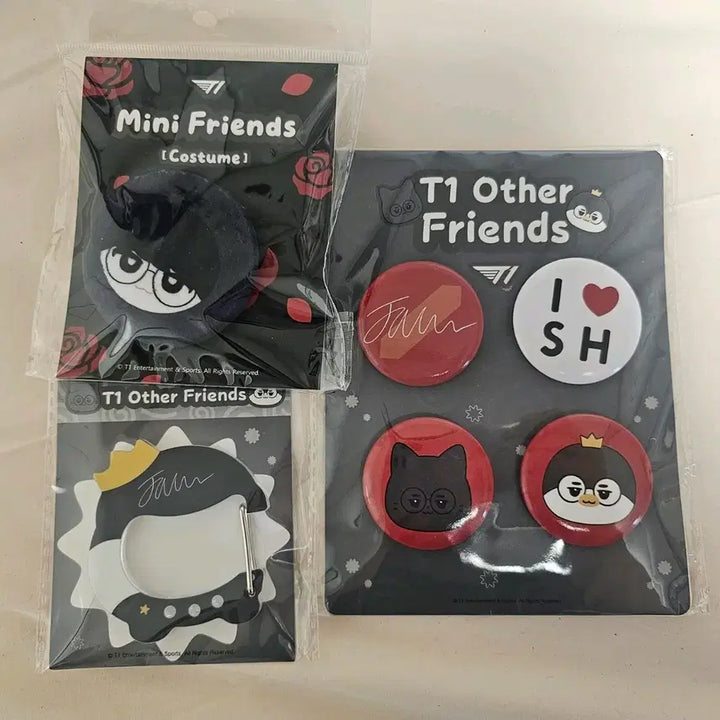 [BUNJANG] T1 Faker Goods Badge Carabiner Set / T1 Faker 페이커 굿즈 뱃지 카라비너 일괄