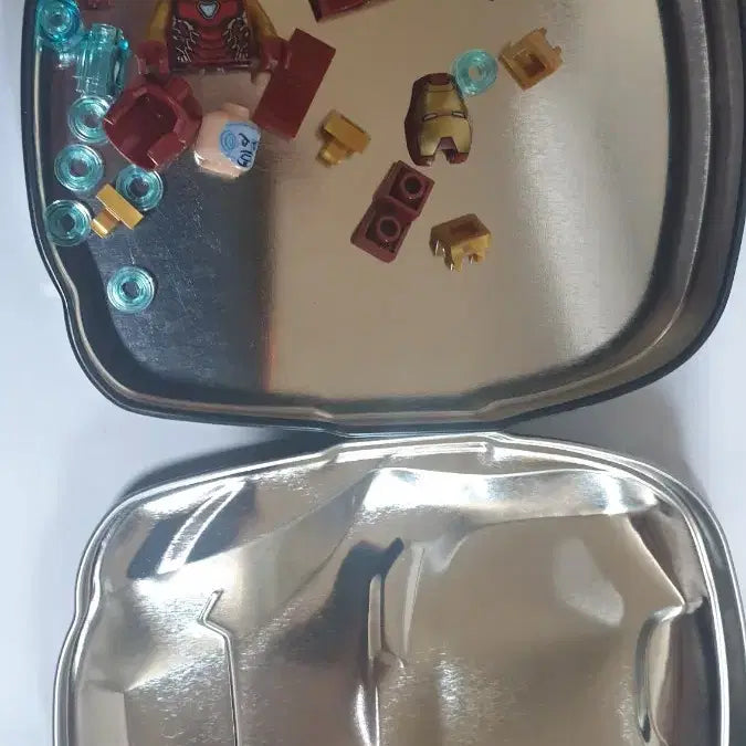[BUNJANG] LEGO Marvel Iron Man Limited Edition Tin Case with Figure / 레고 마블 아이언맨 한정판 틴케이스 피규어포함