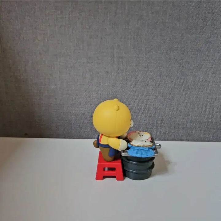 [BUNJANG] Chunsik Chunsan Figure with Box, Vinyl, and Photocard / 상자비닐포카o 춘식이 춘수산 피규어