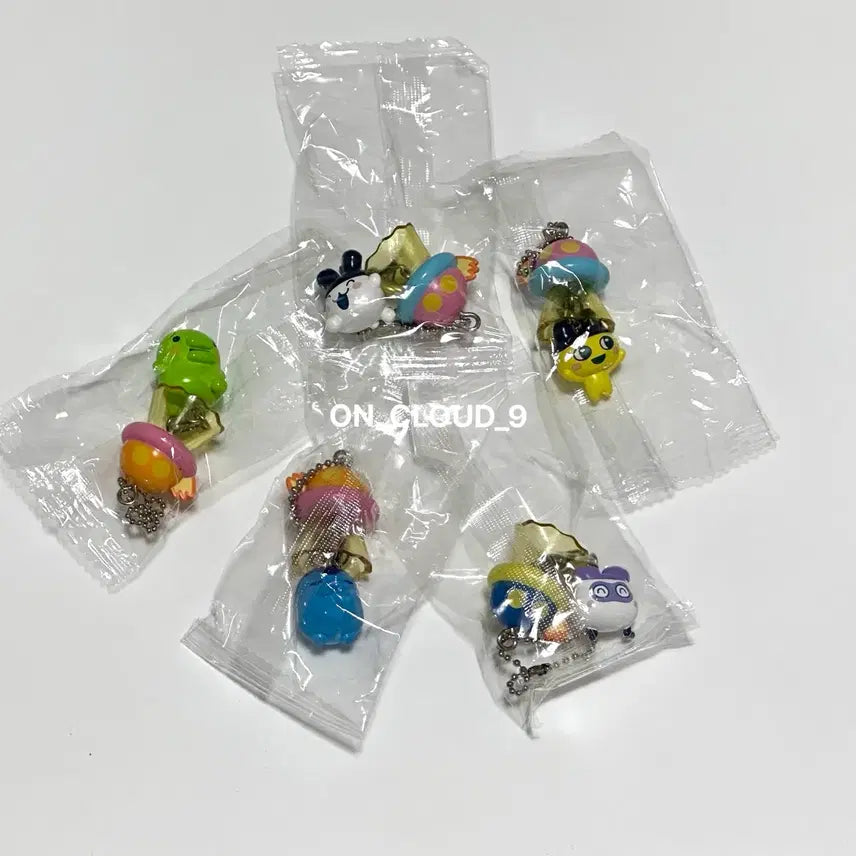 [SOLD OUT] (풀세트) 다마고치 UFO 스윙 가챠 키링 구치파치 마메치 미미치