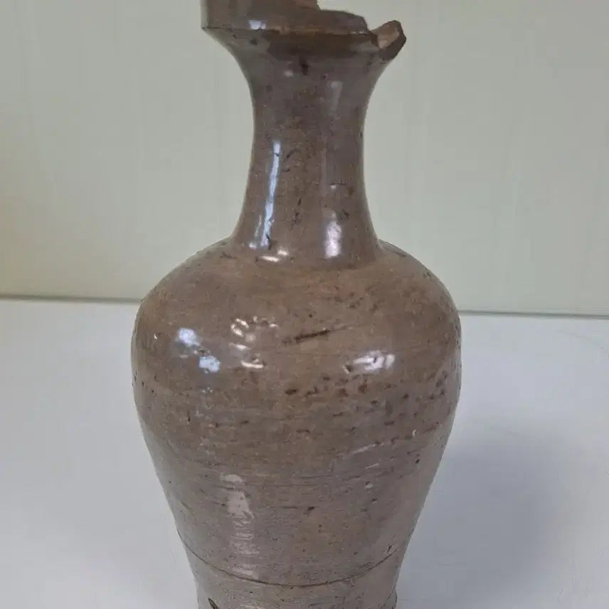 [BUNJANG] Antique Celadon Porcelain Wide-Mouth Bottle / 근대사 수집 자료 옛날 민속품 청자 도자기 광구병 기름병 주병