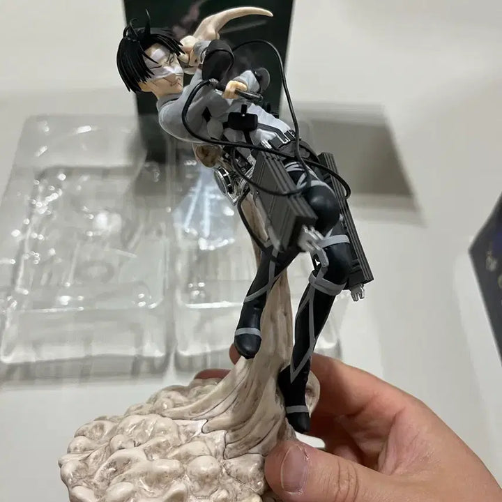 [BUNJANG] Attack on Titan Levi B Prize Figure (Opened) / 진격의 거인 땅울림 리바이 B상