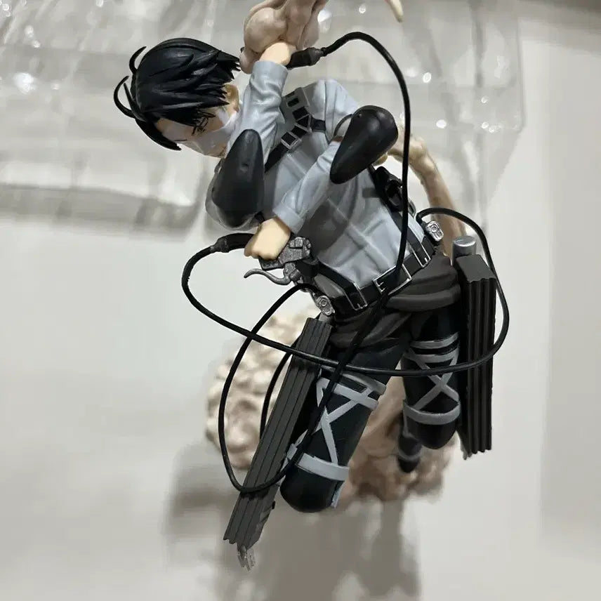 [BUNJANG] Attack on Titan Levi B Prize Figure (Opened) / 진격의 거인 땅울림 리바이 B상
