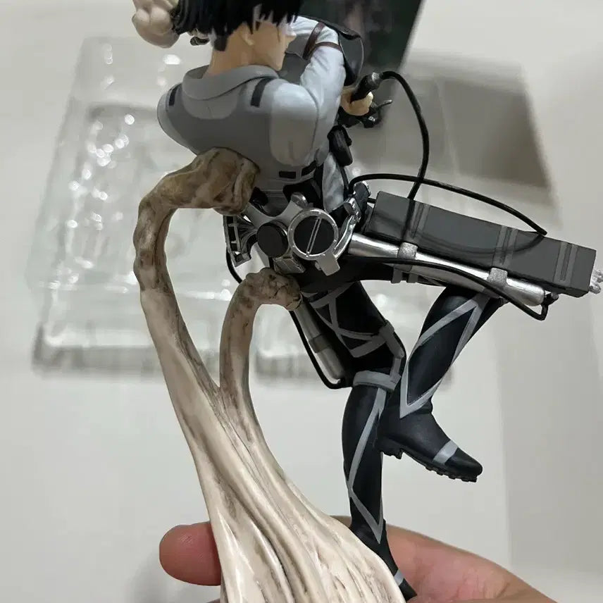 [BUNJANG] Attack on Titan Levi B Prize Figure (Opened) / 진격의 거인 땅울림 리바이 B상