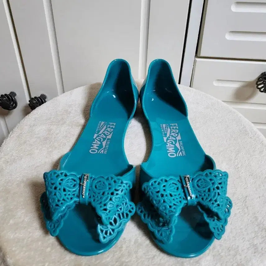 [BUNJANG] Ferragamo Jelly Shoes Size 230 / 정품/페라가모 젤리슈즈 230