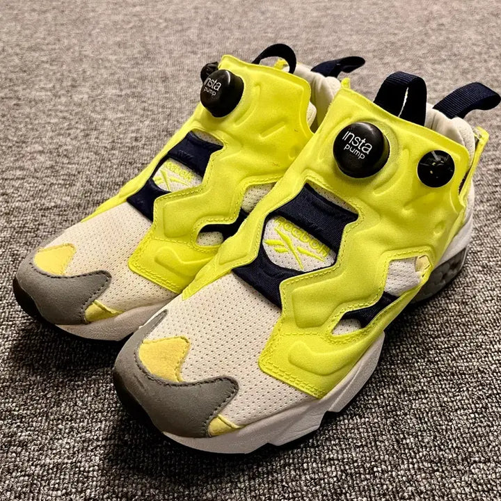 [BUNJANG] Reebok Instapump Fury Jackie Chan Shoes / [235] 리복 인스타펌프 퓨리 제키찬