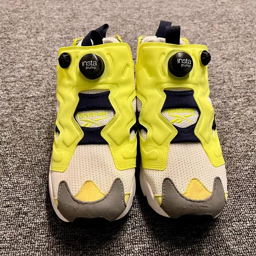 [BUNJANG] Reebok Instapump Fury Jackie Chan Shoes / [235] 리복 인스타펌프 퓨리 제키찬