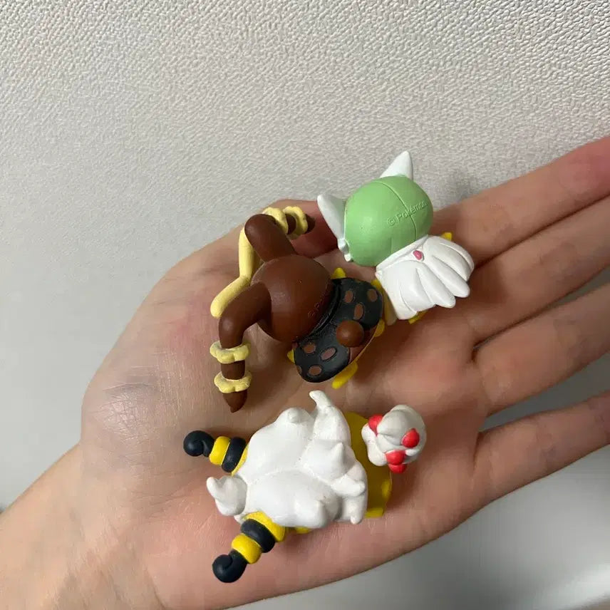 [BUNJANG] Mega Pato Pikachu Figure Gacha Bundle Set / 메가판쵸 피카츄 피규어 가챠 일괄
