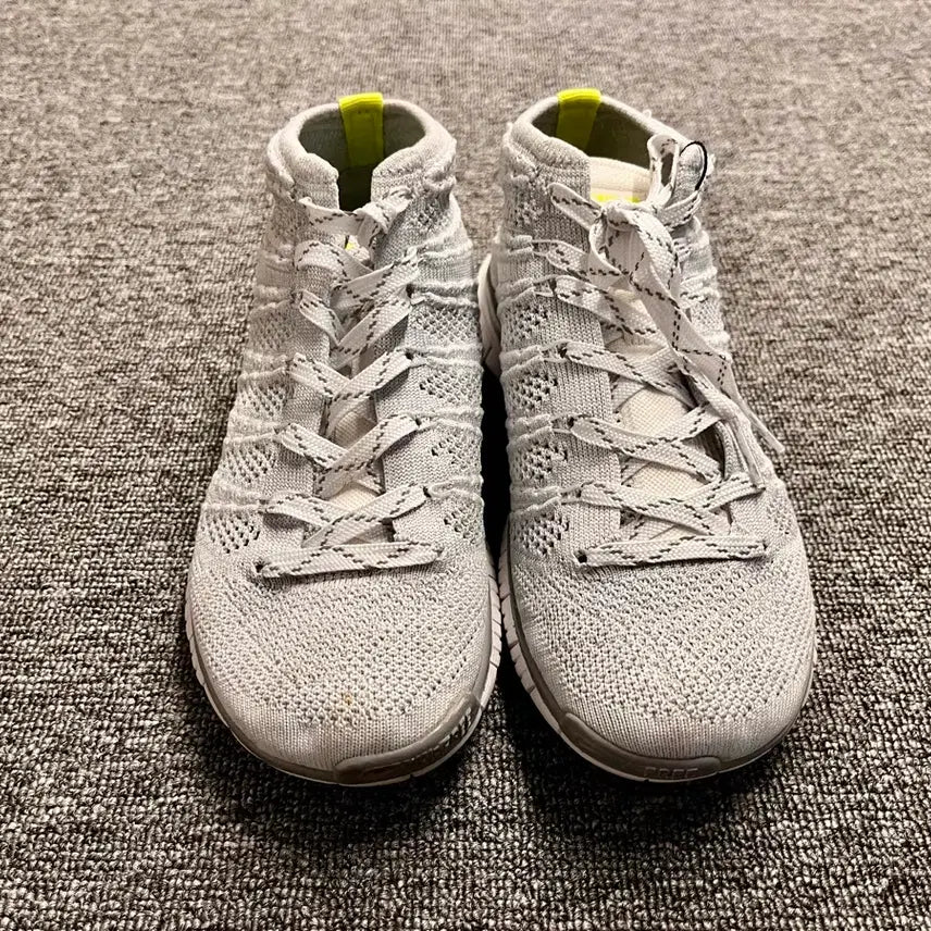 [BUNJANG] Nike Free Run Flyknit Grey Running Shoes (230) / [230] 나이키 프리 런 플라이니트 그레이