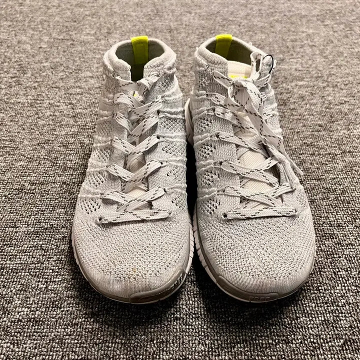 [BUNJANG] Nike Free Run Flyknit Grey Running Shoes (230) / [230] 나이키 프리 런 플라이니트 그레이