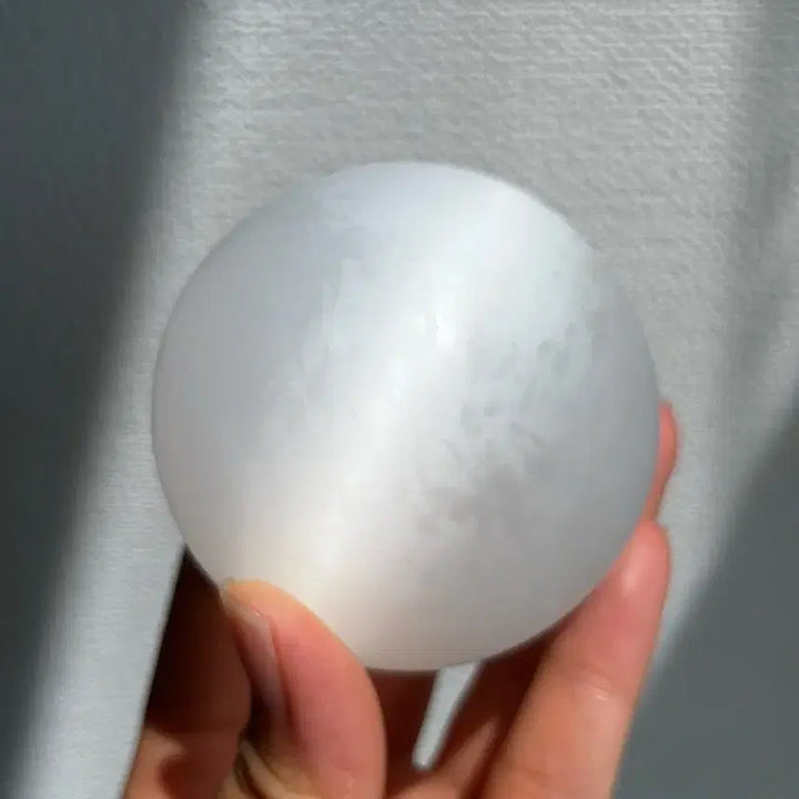 [BUNJANG] Satin Spar Selenite Crystal Ball / 사틴 스파 (셀레나이트) 구슬 - 2