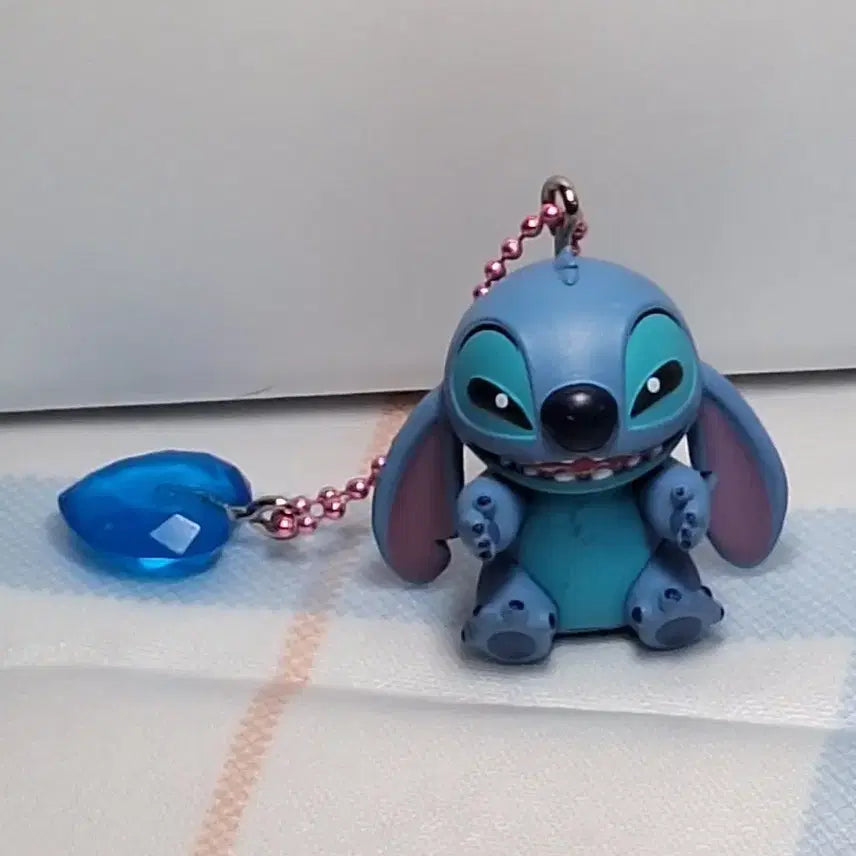 [BUNJANG] Stitch Heart Keychain / 스티치 키링