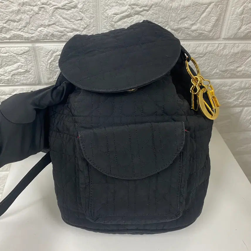 [BUNJANG] Dior Vintage Cannage Quilted Black Fabric Drawstring Backpack with Gold Charm / Dior/빈티지 디올 까나쥬 골드 참 블랙 패브릭 퀄팅 드로스트링 백팩