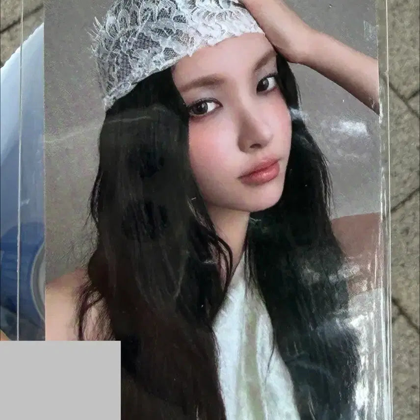 [BUNJANG] ILLIT Yoona Lucky Draw Photocard / 아일릿 공방포카 포토카드 잇츠미 It&