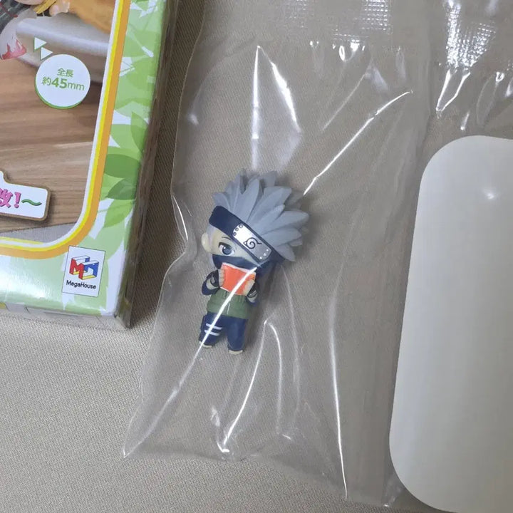 [BUNJANG] MegaHouse Naruto Kakashi Ochitomo Mini Figure / 메가하우스 나루토 카카시 오챠토모 피규어