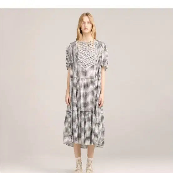 [SOLD OUT] 써스데이아일랜드 레이스깅엄패턴윈피스