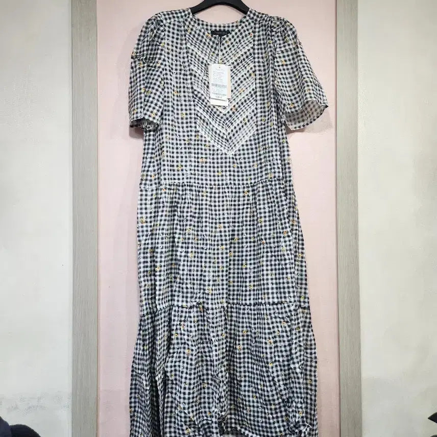 [SOLD OUT] 써스데이아일랜드 레이스깅엄패턴윈피스