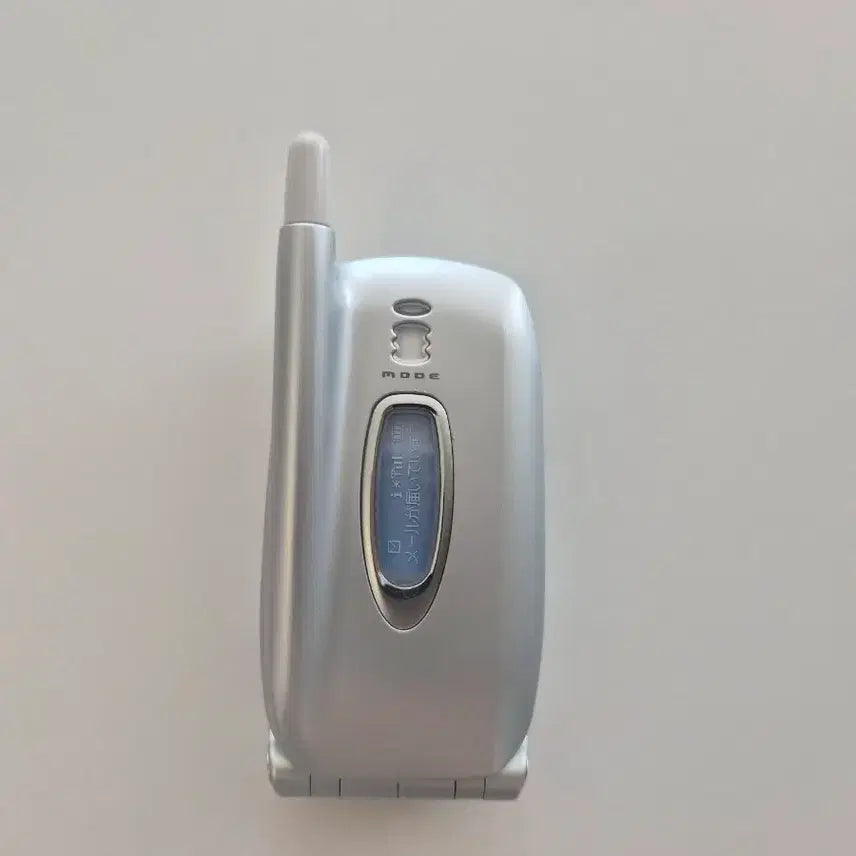 [BUNJANG] Docomo Y2K Japanese Mockup Phone / 일본 고전 y2k 도코모 일본 핸드폰 모형폰 목업폰