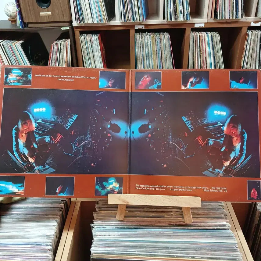 [BUNJANG] Klaus Schulze Moondawn LP (Mint Condition) / 희귀 소장가치 민트 클라우스 슐체 Moondawn LP